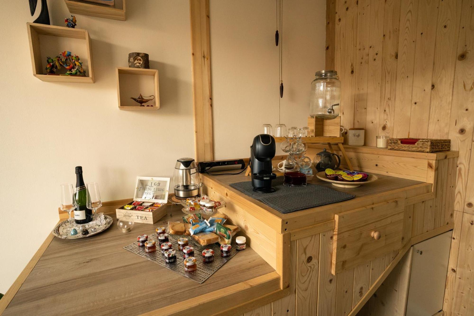 Villa Zoe - Suite Con Sauna Margone  Экстерьер фото